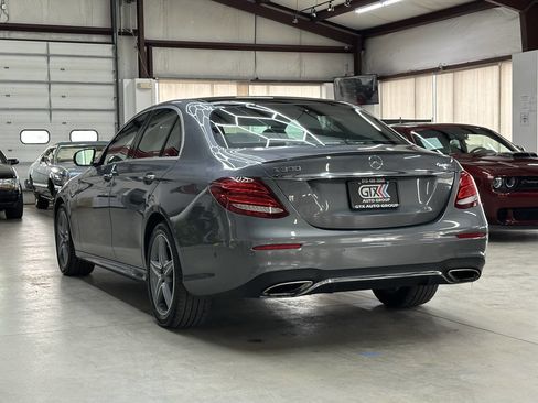 Used 2018 Mercedes-Benz E 300 4MATIC image 4