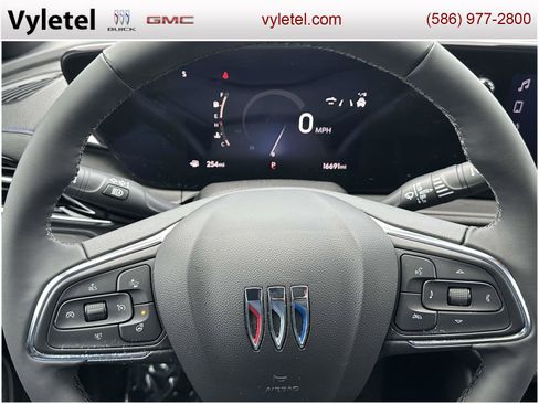 Used 2024 Buick Envista Sport Touring w/ Convenience I Package image 22