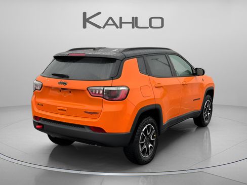 New 2026 Jeep Compass Trailhawk w/ Sun, Sound & Navigation Group AWD/4WD image 5