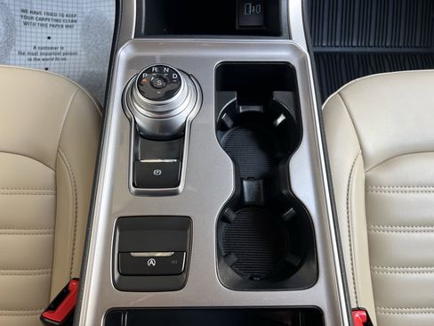 Used 2024 Ford Edge SEL w/ Convenience Package image 26