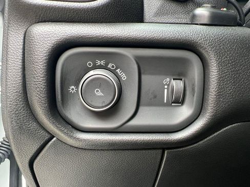 Used 2024 RAM 2500 Tradesman w/ Chrome Appearance Group image 14