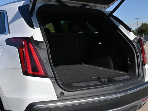 Used 2023 Cadillac XT5 Premium Luxury image 21