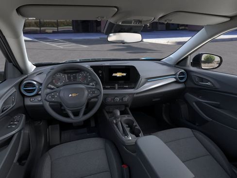 New 2026 Chevrolet Trax LS w/ LS Convenience Package FWD image 15