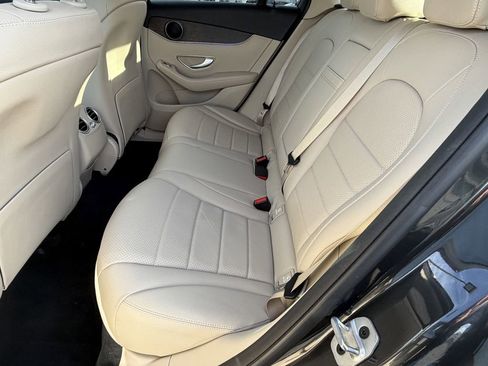 Certified 2022 Mercedes-Benz GLC 300 image 31