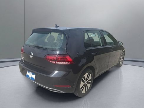 Used 2018 Volkswagen e-Golf SEL FWD image 7