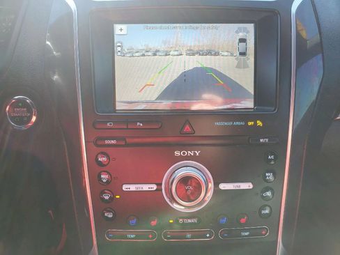 Used 2019 Ford Explorer Limited w/ Class III Trailer Tow Package image 16