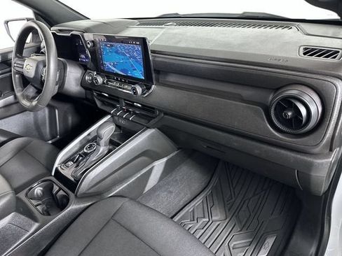 Used 2023 Chevrolet Colorado W/T w/ WT Convenience Package II AWD/4WD image 30