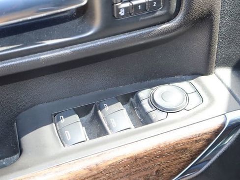 Used 2020 GMC Sierra 2500 Denali w/ Denali Ultimate Package AWD/4WD image 22