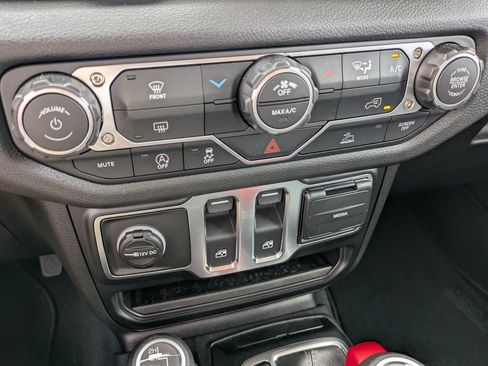 New 2026 Jeep Wrangler Sport AWD/4WD image 20