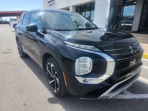 Used 2024 Mitsubishi Outlander SE image 7