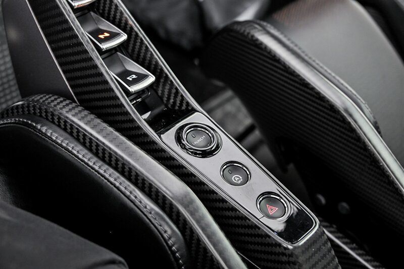 Used 2019 McLaren Senna RWD image 45
