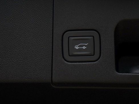 New 2026 Cadillac XT5 Luxury w/ LPO, Floor Liner Package image 23