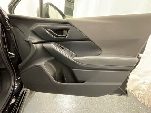 Used 2025 Subaru Crosstrek 2.5i Premium AWD/4WD image 22