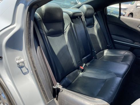 Used 2022 Dodge Charger SXT w/ Leather Interior Group RWD image 17