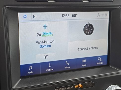 Used 2020 Ford Expedition XLT w/ Equipment Group 202A AWD/4WD image 28