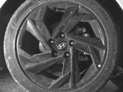 Used 2026 Hyundai Elantra Sport FWD image 13