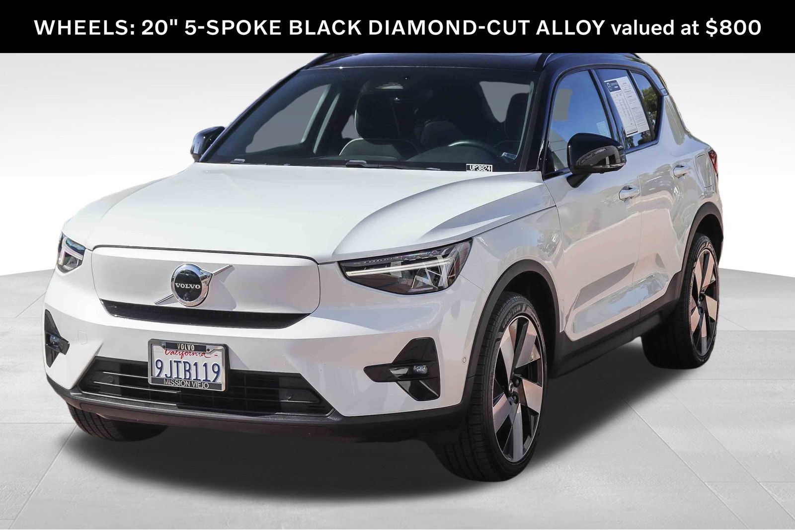 Used 2023 Volvo XC40 Recharge Plus w/ Protection Package Premier AWD/4WD image 3