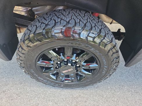 Certified 2026 GMC Sierra 2500 AT4 w/ AT4 Premium Plus Package AWD/4WD image 4