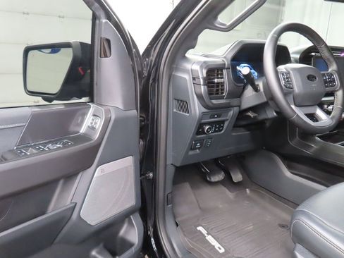 Used 2025 Ford F150 Lariat w/ Equipment Group 501A Mid image 58