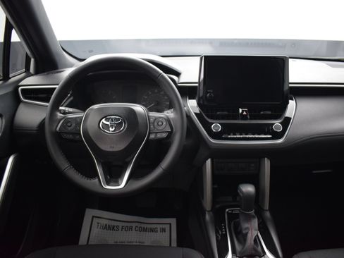 Used 2025 Toyota Corolla Cross AWD Hybrid image 14