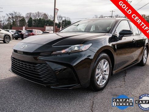 Certified 2025 Toyota Camry LE image 3