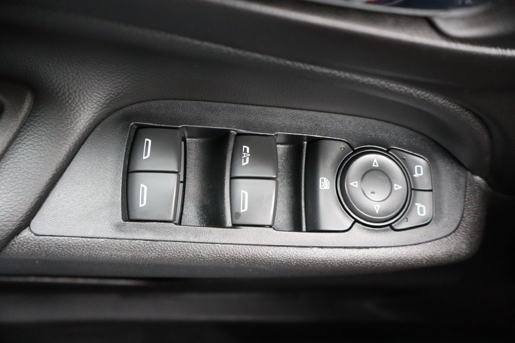 Used 2019 Chevrolet Equinox LT FWD image 25