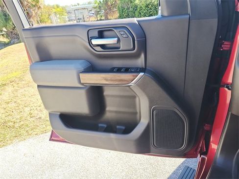 Used 2019 Chevrolet Silverado 1500 LT w/ All-Star Edition image 18