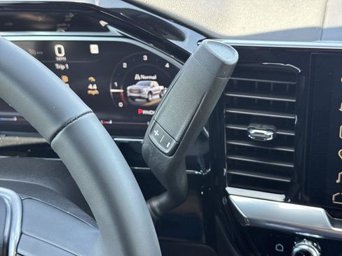 New 2026 GMC Sierra 1500 Elevation AWD/4WD image 13