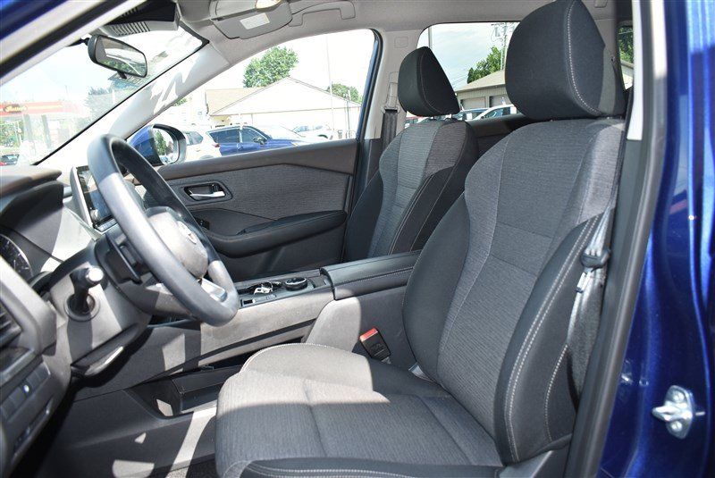 Used 2023 Nissan Rogue SV AWD/4WD image 11