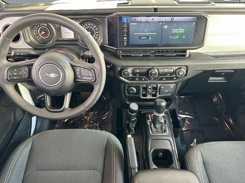 Used 2024 Jeep Gladiator Sport image 26