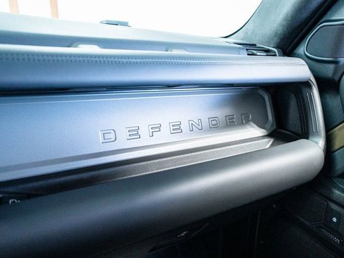 Used 2025 Land Rover Defender 110 X image 54