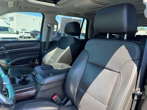 Certified 2018 GMC Yukon SLT w/ Premium Edition AWD/4WD image 22