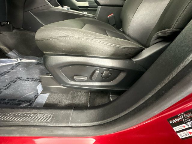 Used 2022 Ford Explorer XLT AWD/4WD image 5