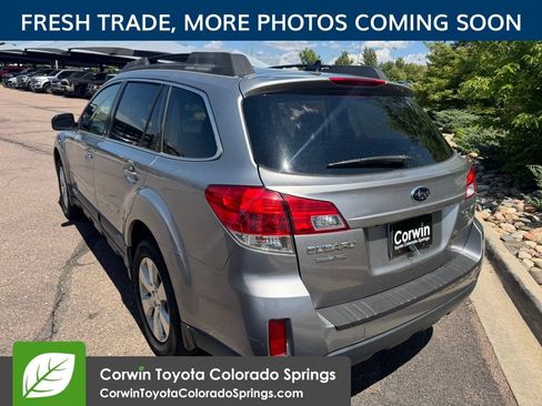 Used 2011 Subaru Outback 3.6R Limited AWD/4WD image 5