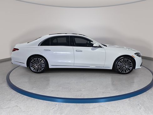 Certified 2026 Mercedes-Benz S 580 4MATIC Sedan image 5