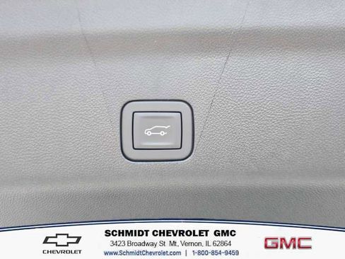New 2026 GMC Yukon AT4 Ultimate AWD/4WD image 11
