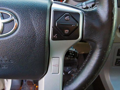 Used 2014 Toyota Sequoia Platinum image 23