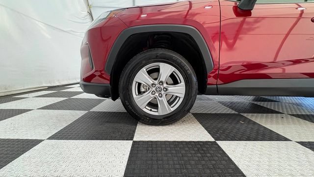 Used 2025 Toyota RAV4 XLE FWD image 10