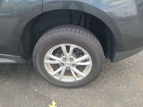 Used 2017 Chevrolet Equinox LT FWD image 9
