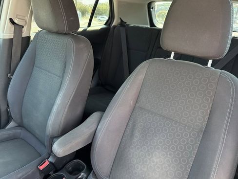 Used 2016 Chevrolet Trax LS image 11