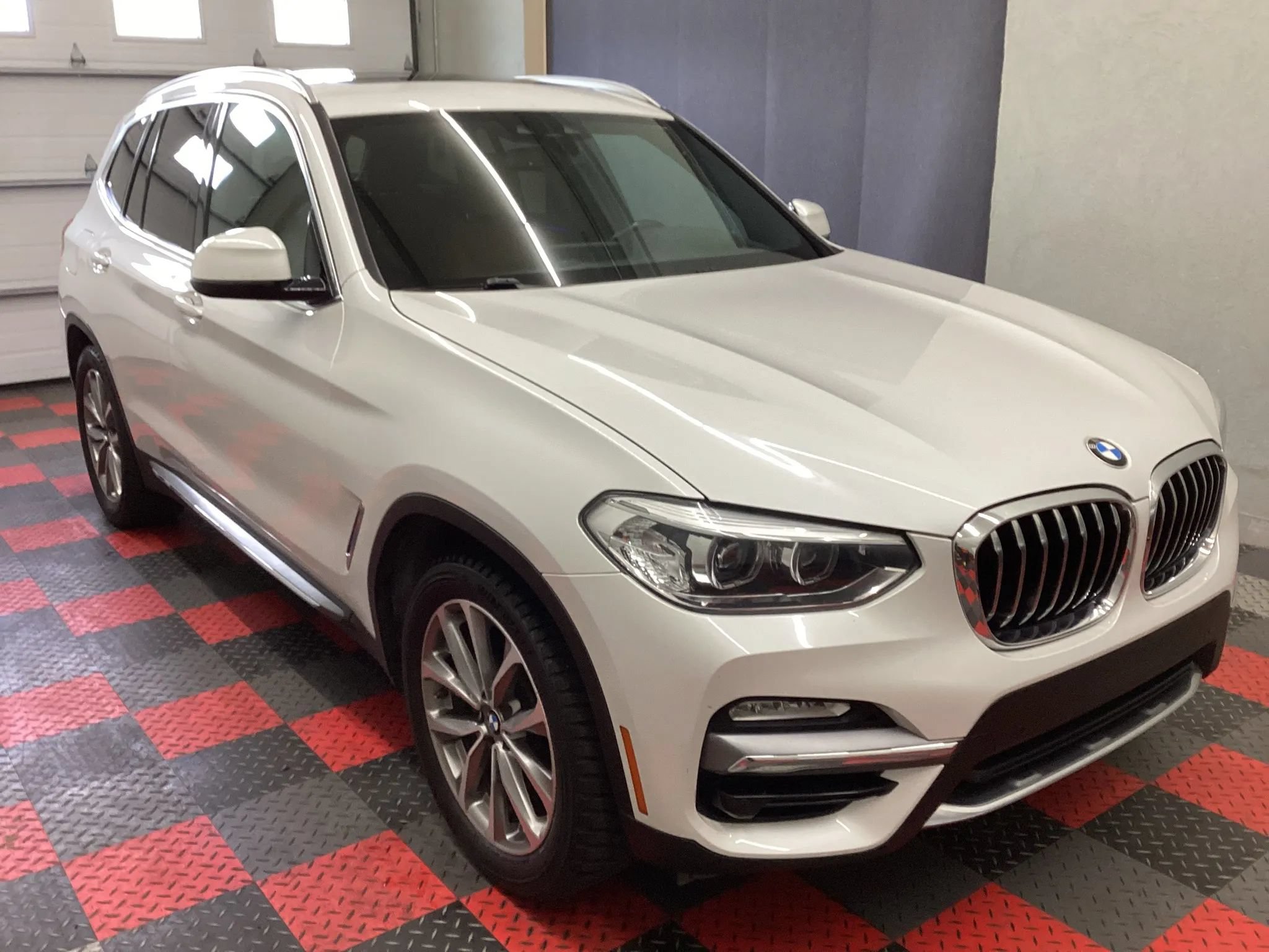 Used 2019 BMW X3 xDrive30i w/ Premium Package AWD/4WD image 2