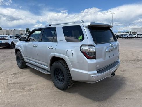 Used 2017 Toyota 4Runner Limited AWD/4WD image 3