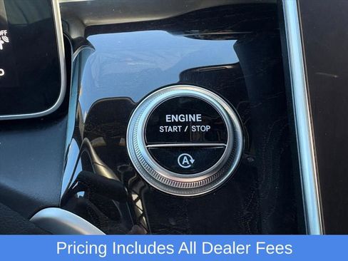 Used 2024 Mercedes-Benz GLC 300 4MATIC image 12