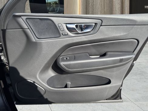 Used 2021 Volvo XC60 T5 Inscription image 41