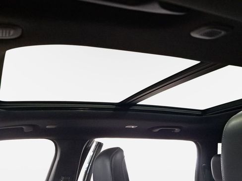 Certified 2024 Jeep Grand Cherokee L Limited w/ Luxury Tech Group II image 32