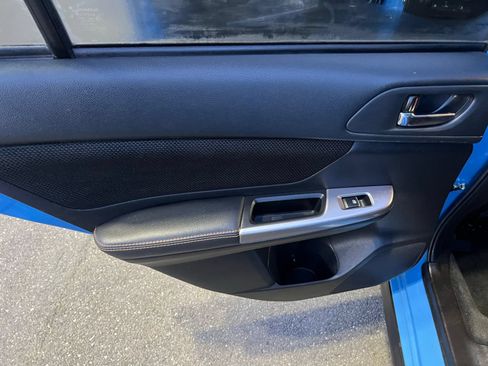 Used 2016 Subaru Crosstrek 2.0i Premium AWD/4WD image 20