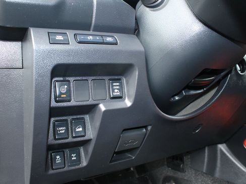 Used 2023 Nissan Frontier PRO-4X w/ Pro Convenience Package image 17