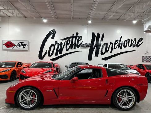 Used 2008 Chevrolet Corvette Z06 w/ Preferred Equipment Group image 2