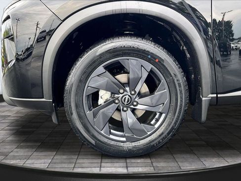 New 2026 Nissan Rogue SV FWD image 12