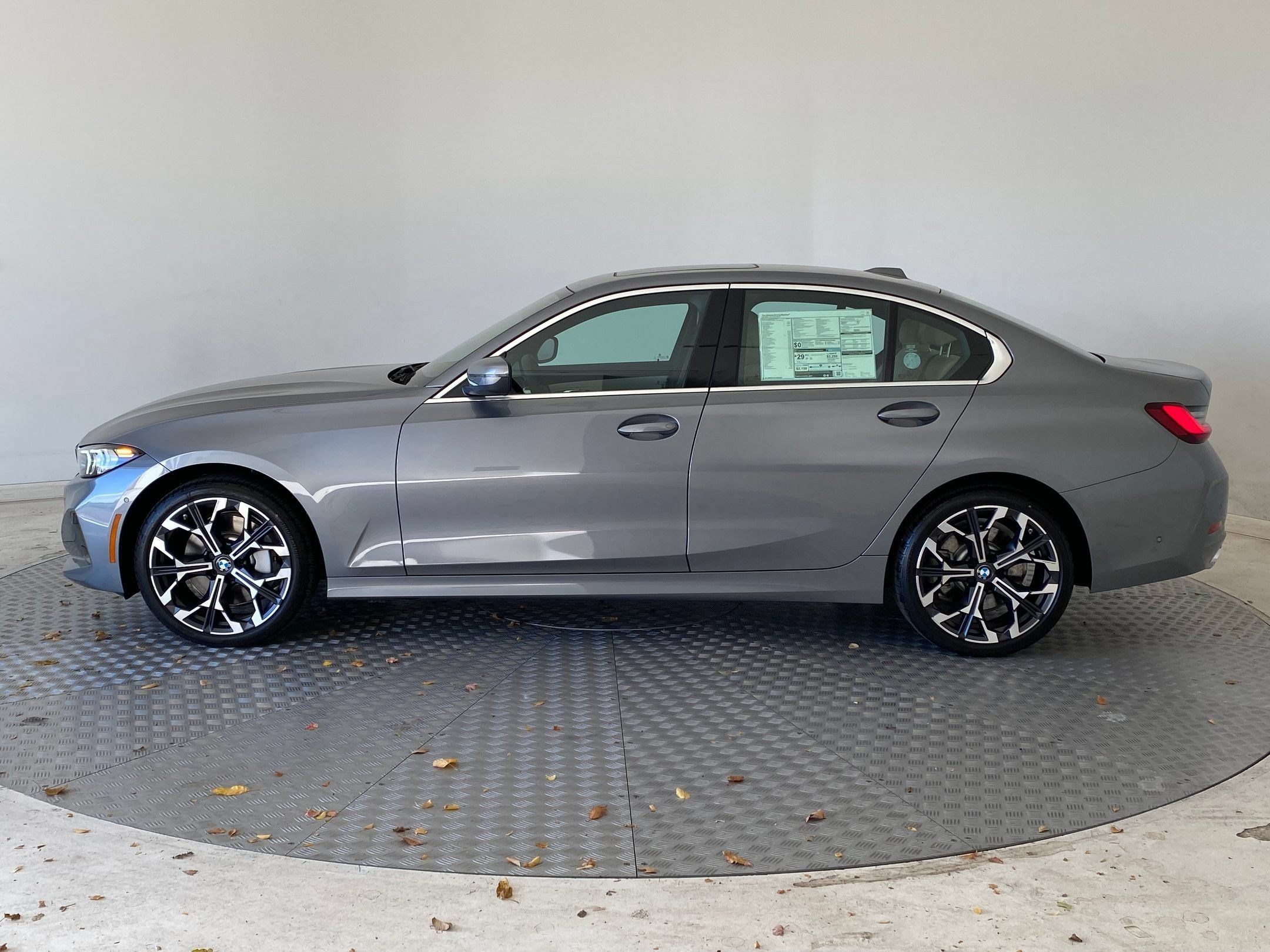 Used 2026 BMW 330i xDrive Sedan w/ Premium Package AWD/4WD image 2